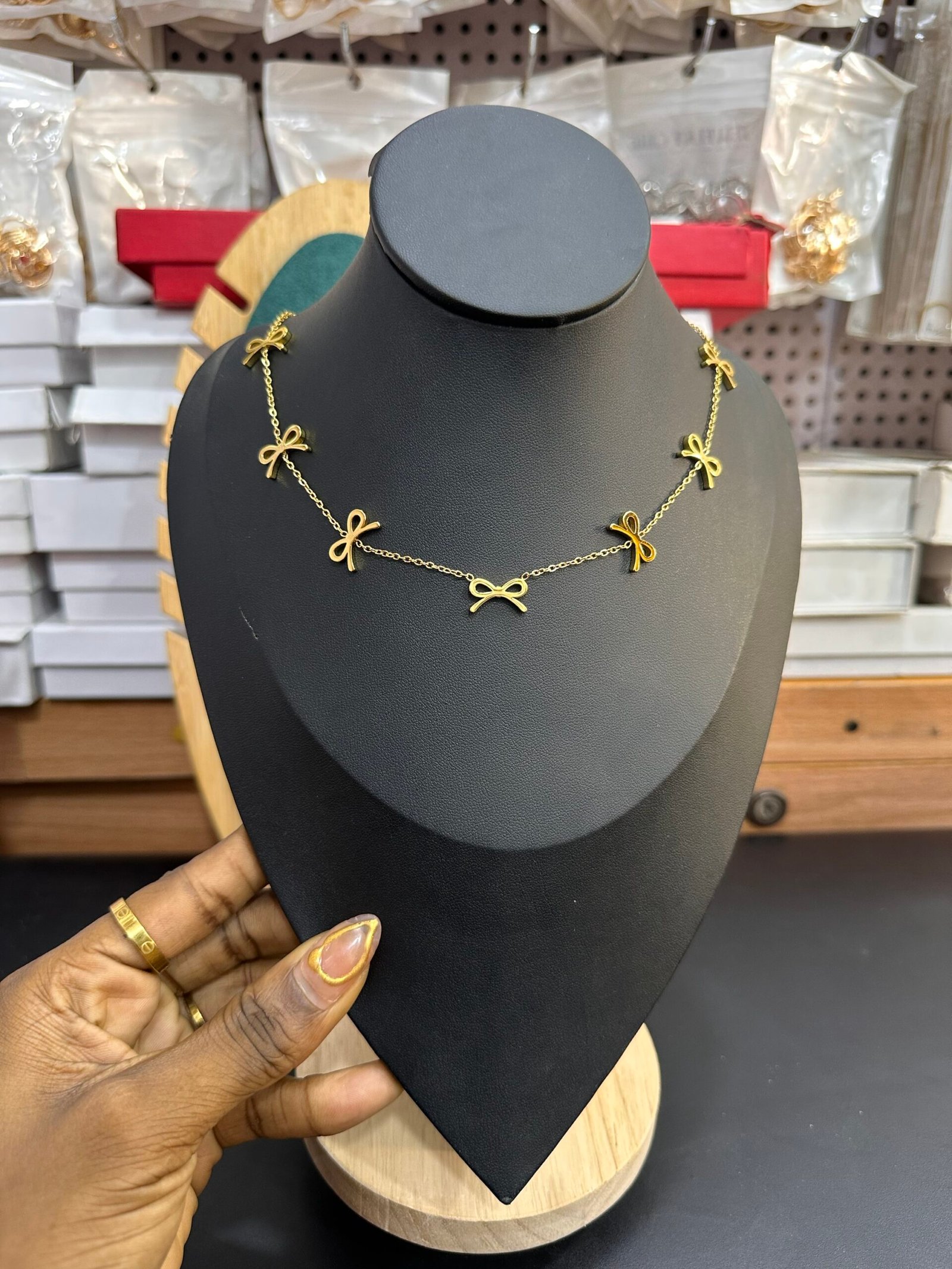 img_0452-4 Choker single necklace - Image 1