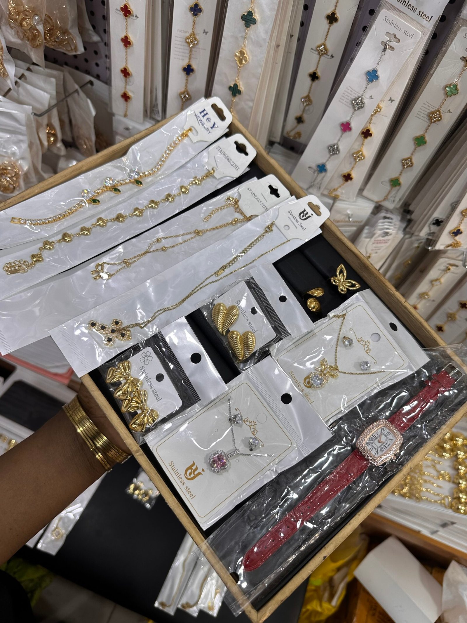 img_0933-3 15k wholesale Package - Image 1