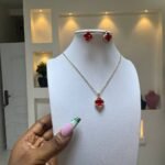 Transparent flower sets