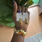 Bracelet and earring set