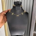 Choker necklace