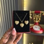 Dee  Gold  necklace set