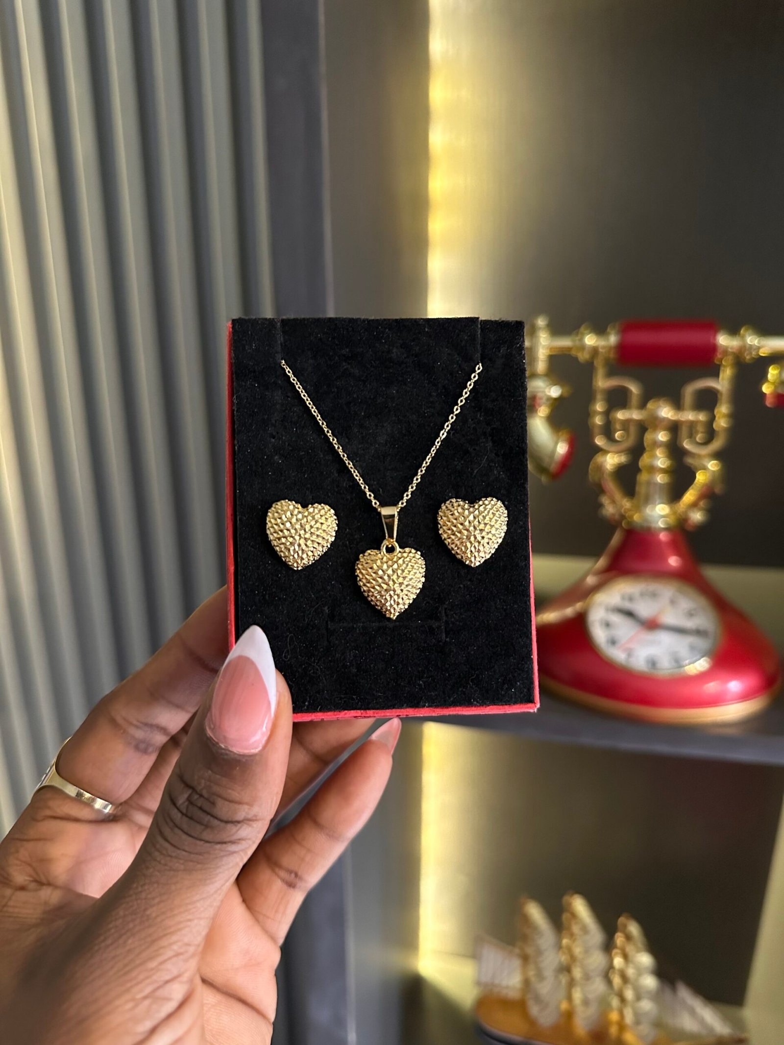img_7453 Dee Gold necklace set - Image 1