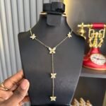 Dropping Zirconia necklace