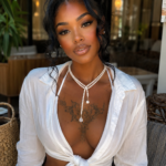 Cleavage pearl necklace
