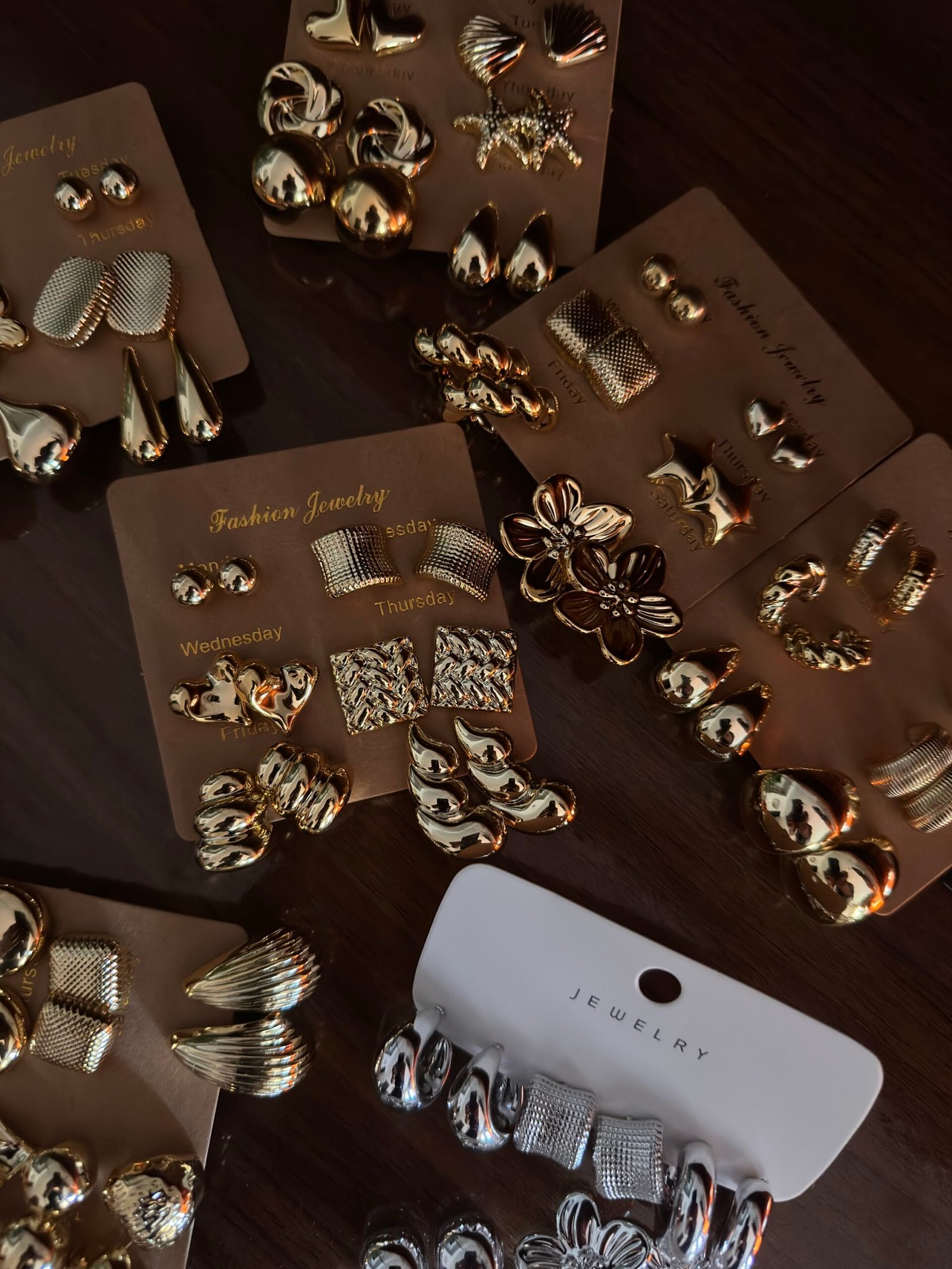 img_2010 Earring set - Image 1
