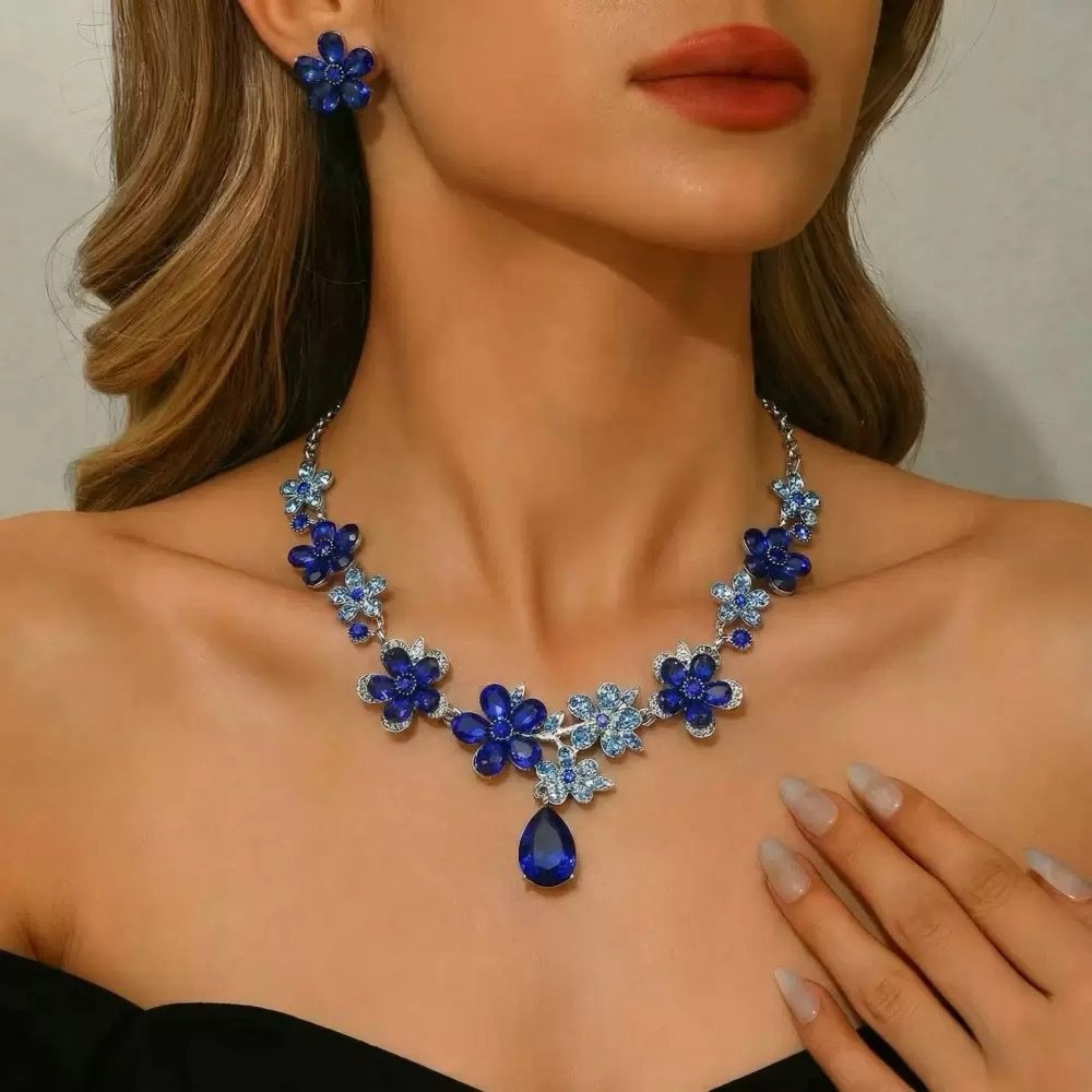 img_4762 Crystal flower necklace set - Image 1