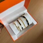 LV LEATHER bracelet sets