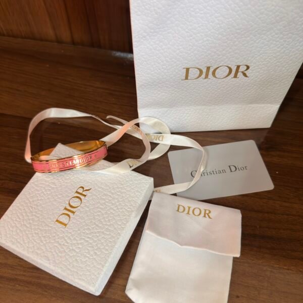 DIOR PINK