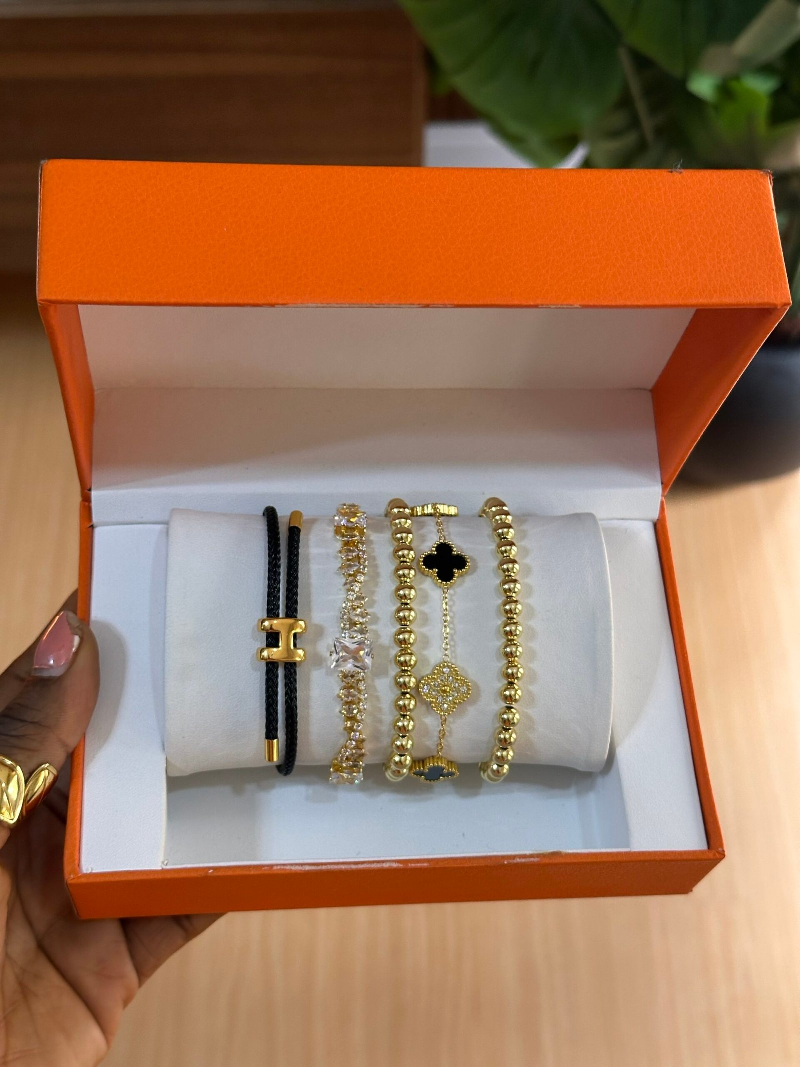 img_3987-4 Bracelet set - Image 1