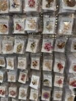 Brooches - Image 2