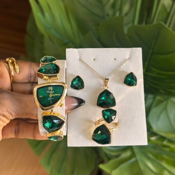 GREEN