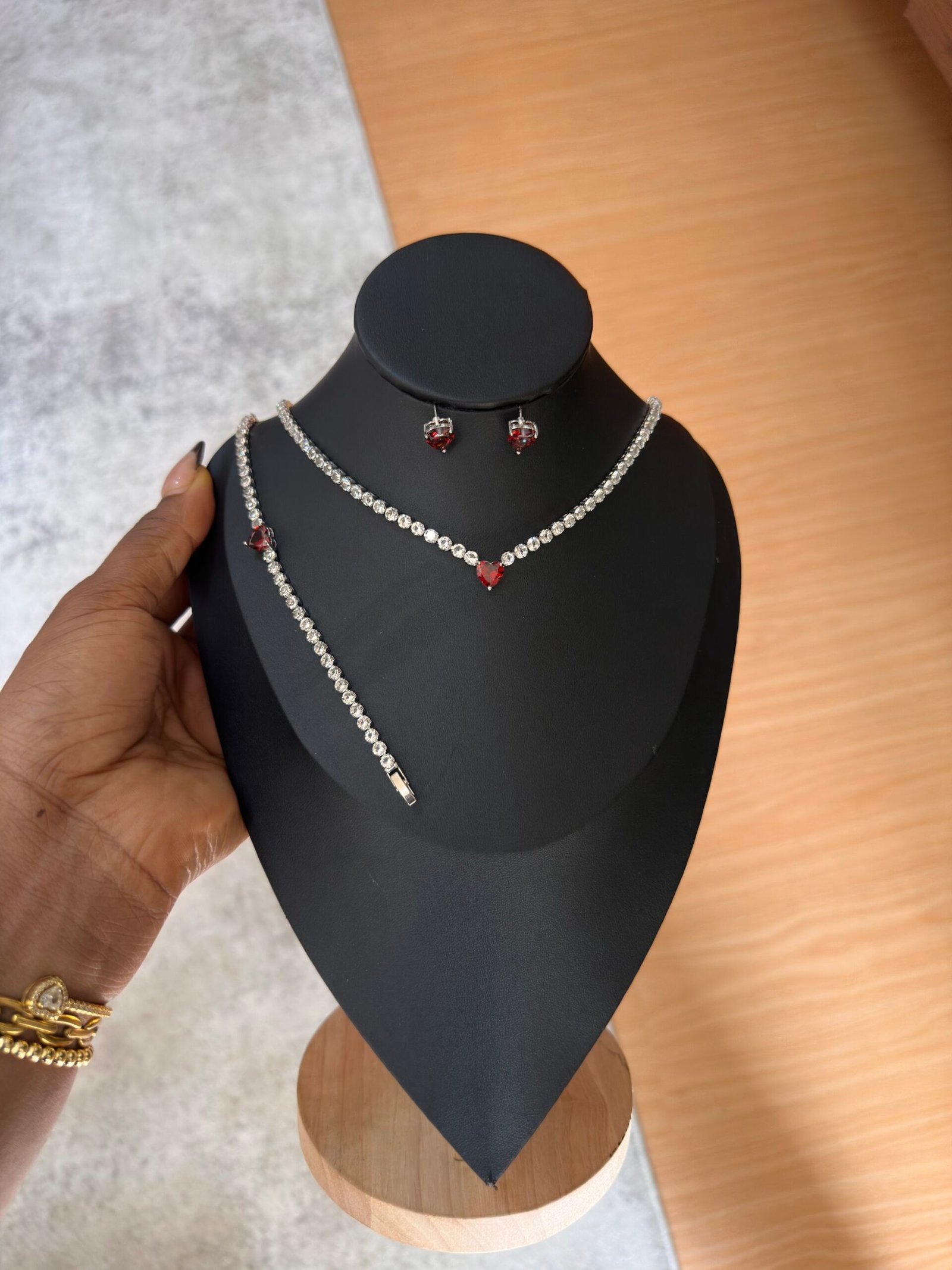 img_8286 Lovey necklace set - Image 1